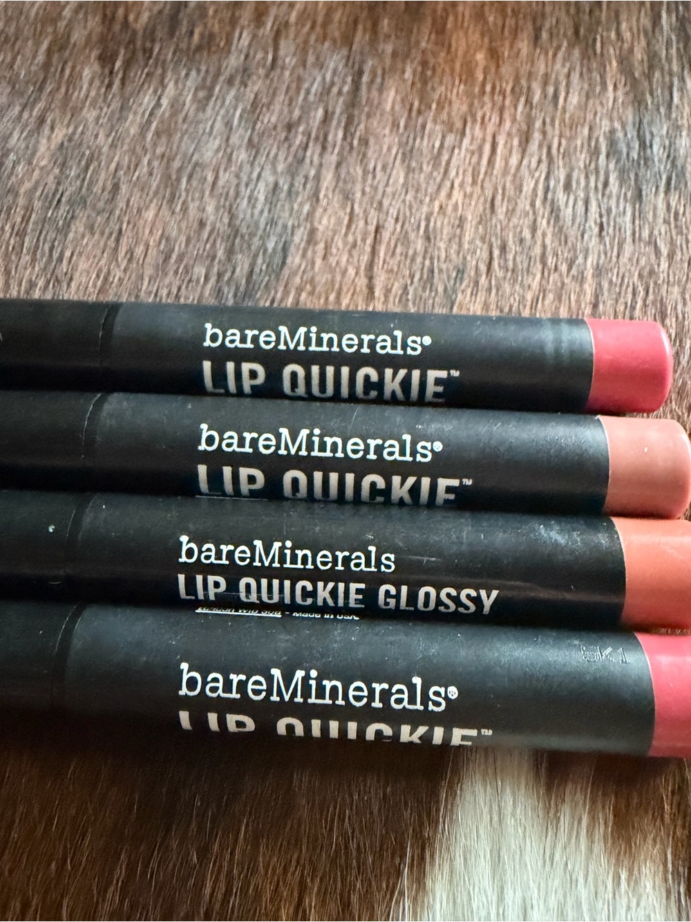 Set Lot 4 bareMinerals Lip Quickie Lipcolor Set NEW Magnolia Shell Honey - read